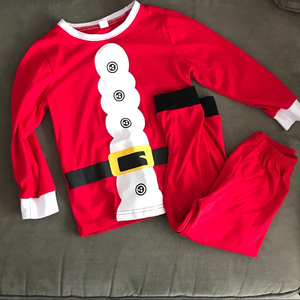 Christmas Santa Outfit! 🎅 2 piece outfit size 3t